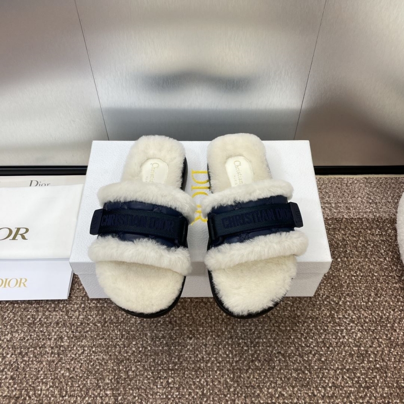 ch**an D*or slippers